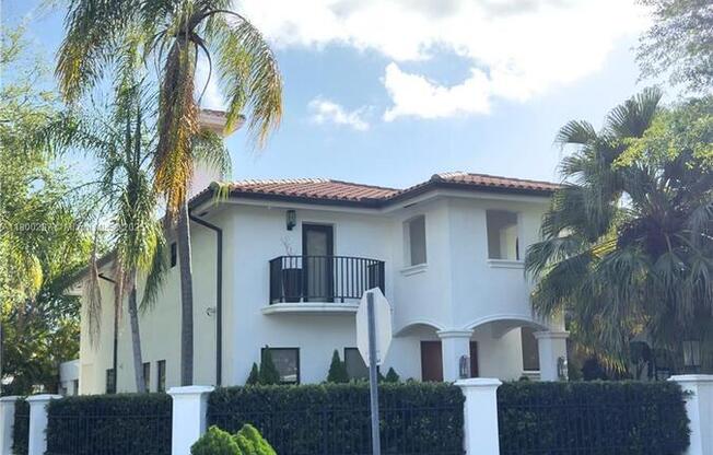 835 SW 22 RD