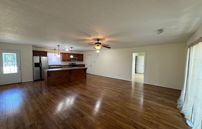 2 beds, 2 baths, $1,325