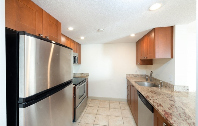 2 beds, 1 bath, 854 sqft, $4,200, Unit 4G