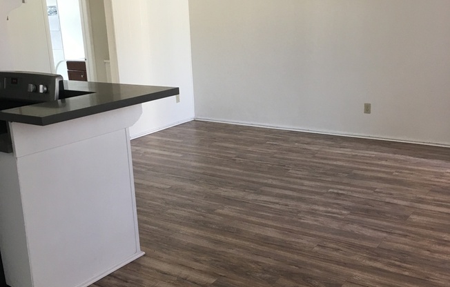 McClintock Apartments