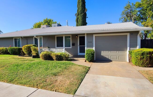 Beautifully Maintained Duplex w/ Huge Backyard