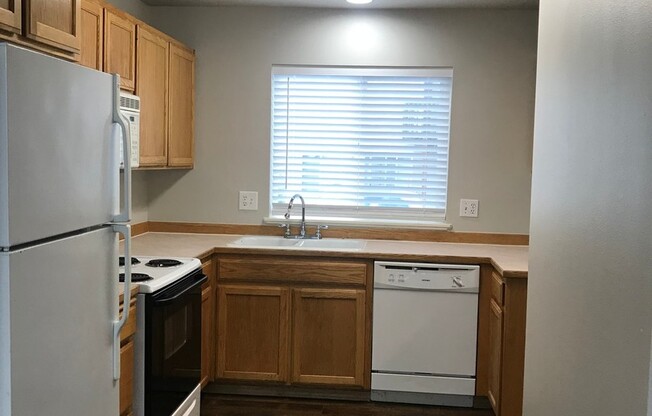 3 beds, 2.5 baths, 1,416 sqft, $1,995, Unit #2