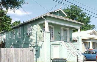 4616-18 Conti Street