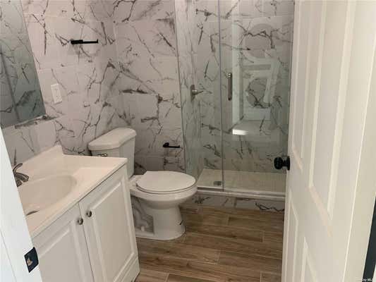 1 bed, 1 bath, $2,500, Unit B