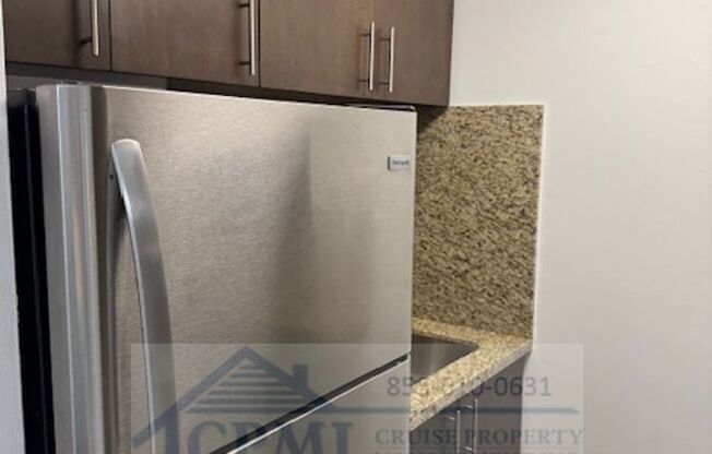 Studio, 1 bath, 444 sqft, $1,475, Unit 208