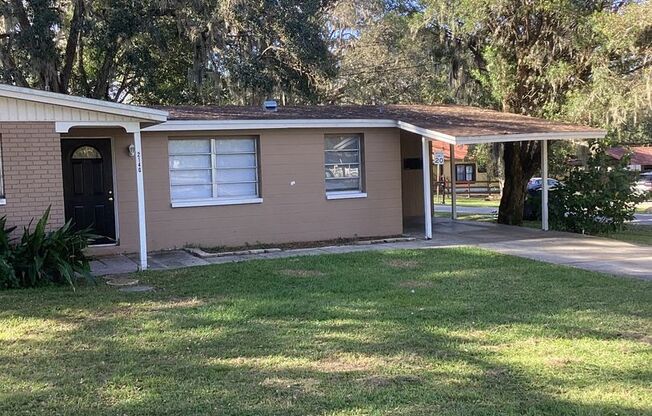 3 beds, 1 bath, $1,600