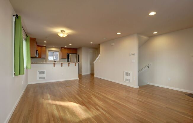 Northgate 3 Bedroom Townhouse in the Perfect Location!