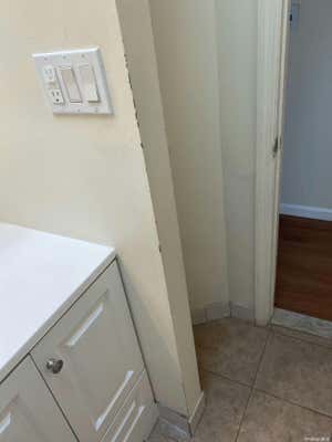 3 beds, 2 baths, $2,650, Unit 2FL