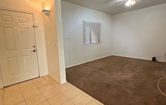 Gated 2 Bedroom, 2 Bathroom Condo offering 1 month FREE !