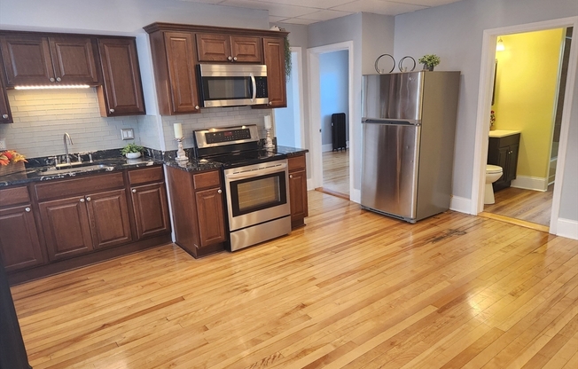 3 beds, 1 bath, 1,350 sqft, $2,595, Unit 2