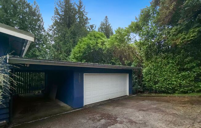 Beautifully Remodeled Bellevue Home in Prime Location