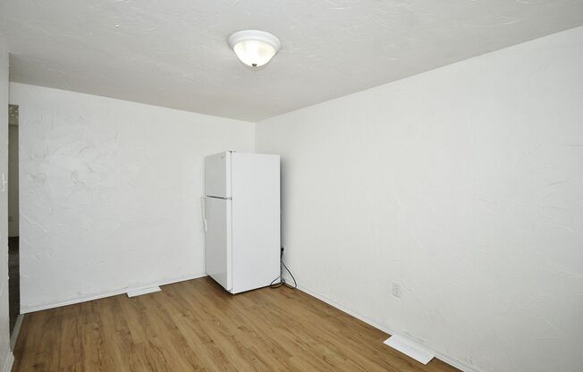 1 bed, 1 bath, $700, Unit Unit 1