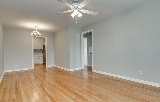 2 beds, 1 bath, $1,145