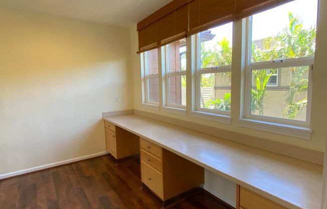 4 beds, 3.5 baths, $5,900
