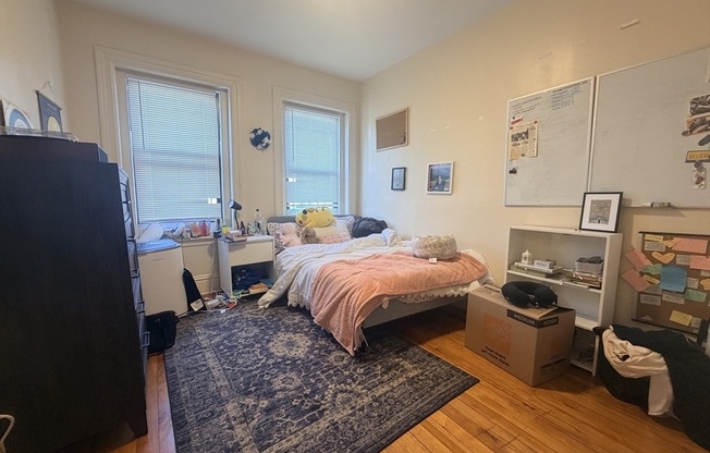 1 bed, 1 bath, 550 sqft, $2,400, Unit 6