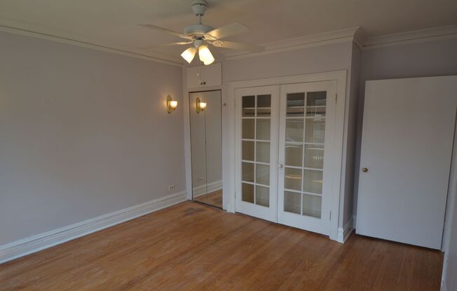 2 beds, 1 bath, 950 sqft, $1,700, Unit 4407-1A