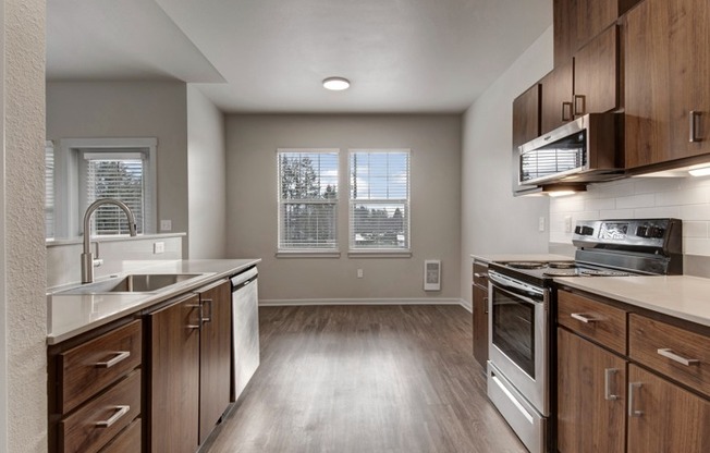 Open Kitchen | Tualatin Oregon Apartments | River Ridge
