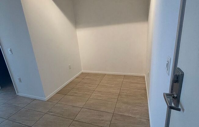 Studio, 1 bath, 382 sqft, $2,250, Unit 704