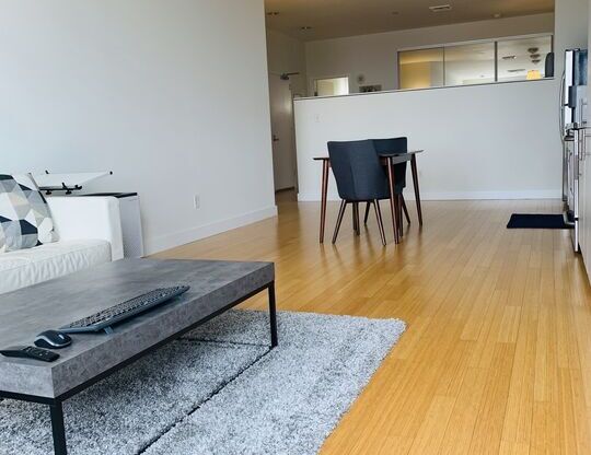 1 bed, 1 bath, 750 sqft, $2,600, Unit 2011