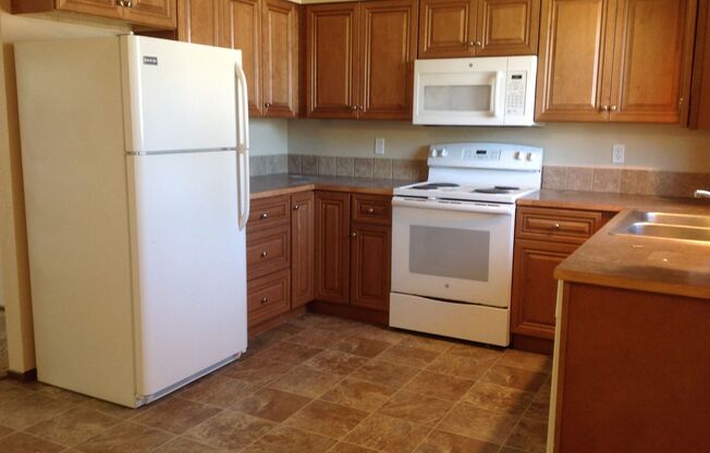 603-609 E. Kiernan Ave