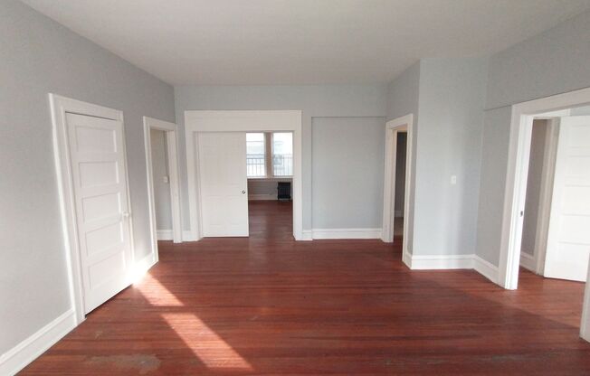 4 beds, 1 bath, 6 sqft, $1,400, Unit 2A