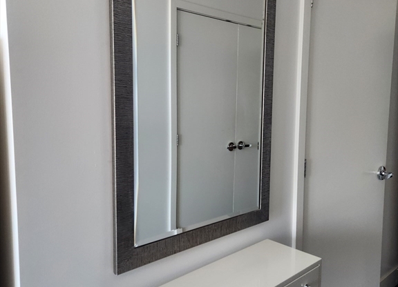 Studio, 1 bath, 437 sqft, $3,300, Unit 19D