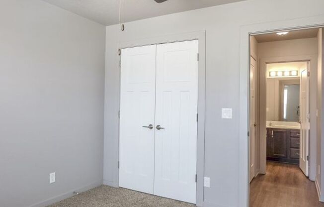 3 beds, 2 baths, 1,222 sqft, $1,650, Unit 5009 Milligan