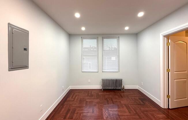 39 47 50 AVE