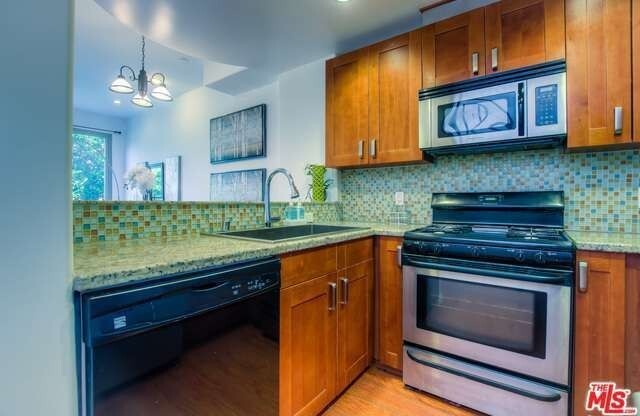 Beautifully Updated Condo in NoHO