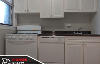 3720 N Pine Grove Ave