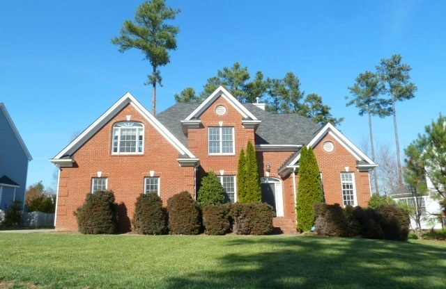 Beautiful 5 bedroom home in lovely Chapel Hill neighborhood. Great location, schools & amenities!