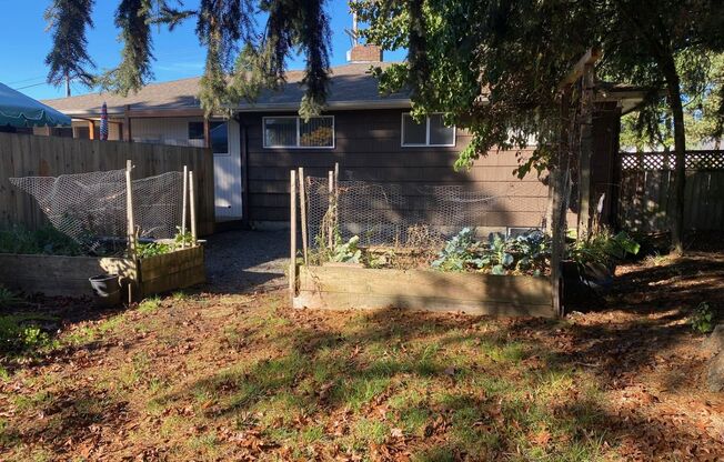 111 Cowlitz Dr