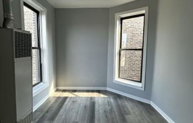 2 beds, 1 bath, $1,400