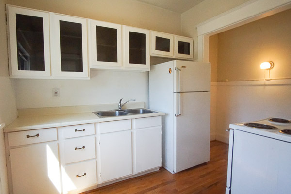 Charming 1st Floor 1-Bed w/Hardwoods + Walk-in Closet