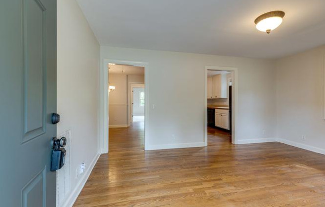 3809 SENTINEL DR