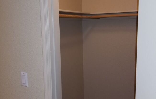 2 beds, 2 baths, $1,700