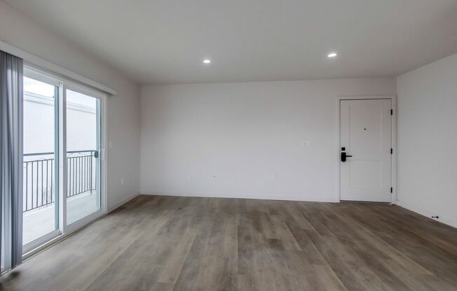 2 beds, 2 baths, 775 sqft, $2,995, Unit 4840-18