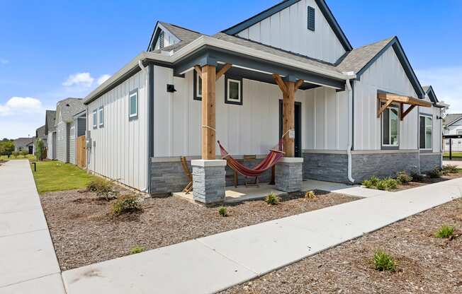 Property Exterior at Avilla Lakeridge, Arlington, TX 76002