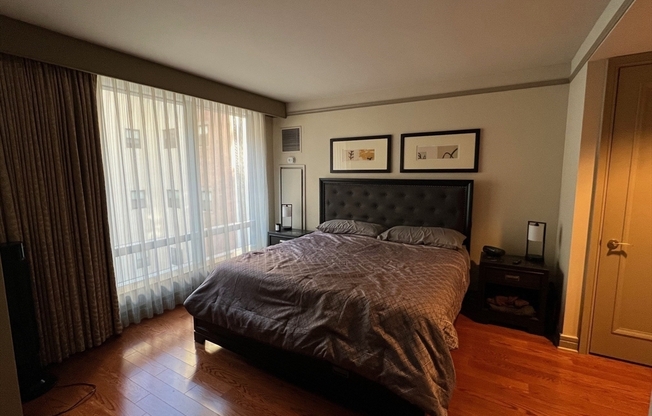 1 bed, 1 bath, 801 sqft, $4,000, Unit 802