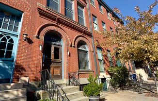 For Rent: Stylish Urban Living at 820 Park Ave– Your City Lifestyle Awaits!