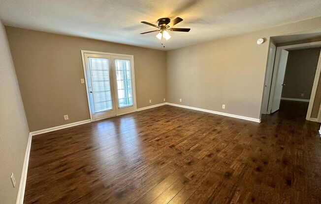 Two Bedroom Pet Friendly Apartment For Rent Near Post!