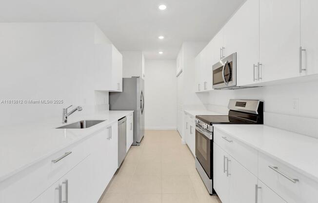 3050 PARK PL