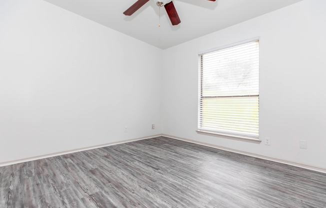 2 beds, 2 baths, 935 sqft, $1,448
