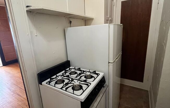 Studio, 1 bath, 366 sqft, $820, Unit 107
