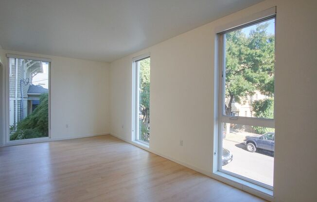 2 beds, 1 bath, $1,945, Unit 205