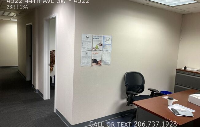 4522 44 AVE SW