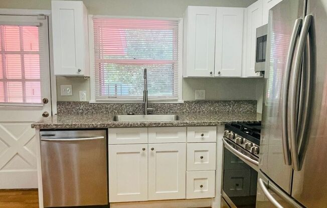 3 beds, 1 bath, $2,300