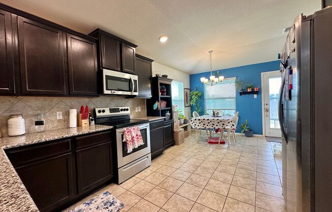 3 beds, 2 baths, $1,750