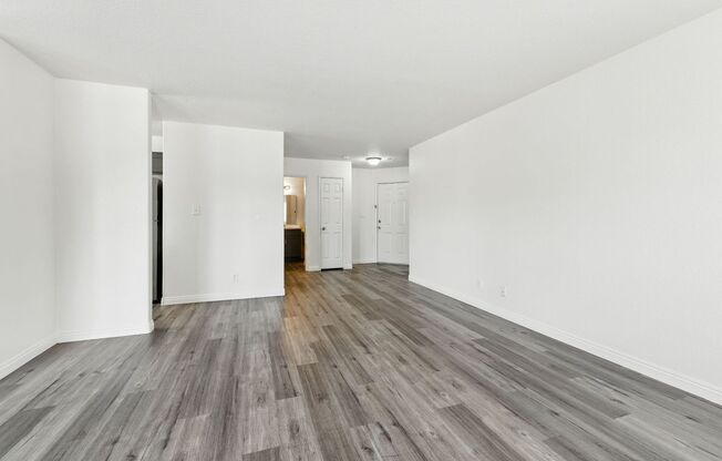 SW!! 2 Bedroom Condo!! 1st Floor!! Newly renovated!! New Paint!! New Vinyl Plank!! Gated!! Community Pool and Spa!! Clubhouse with exercise room