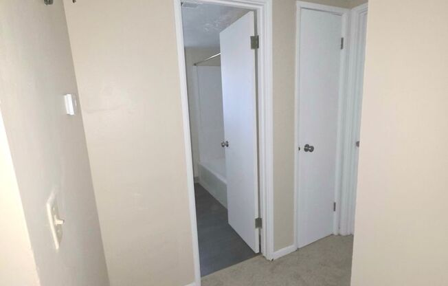 1 bed, 1 bath, 500 sqft, $825, Unit 2409-C06